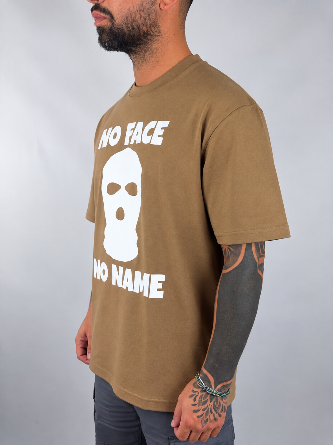 T-Shirt “No Face-No Name”